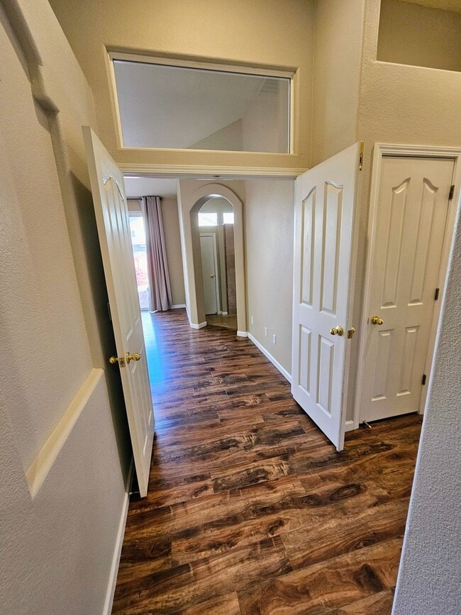 Building Photo - 3 car garage house w/RV parking near the Truckee River