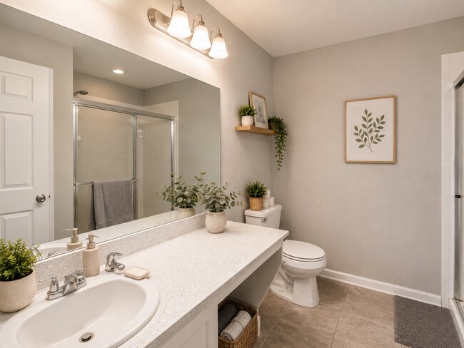 Building Photo - Beautiful 4/2, Minutes From the Beach!