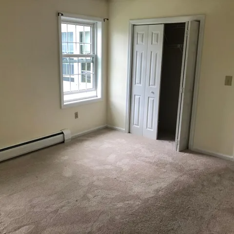Building Photo - 514 Springbrook Cir