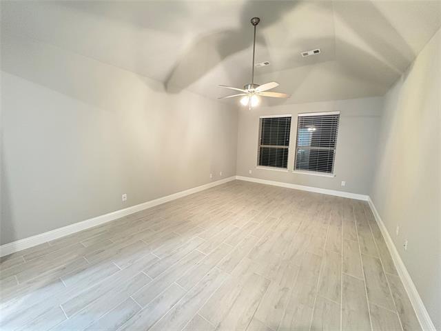 Building Photo - 2300 Offerande Dr