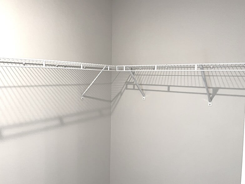 Building Photo - 3160 Emberly Dr