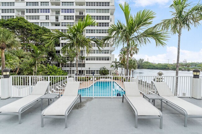 Building Photo - 1160 N Federal Hwy