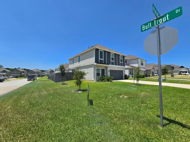 Building Photo - 13703 Mariah Dr