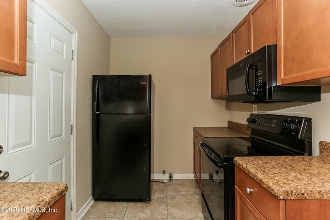 Building Photo - 3114 N 3rd St Cir