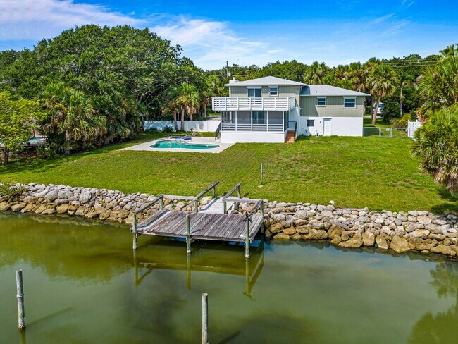Building Photo - 7810 S Tropical Trail
