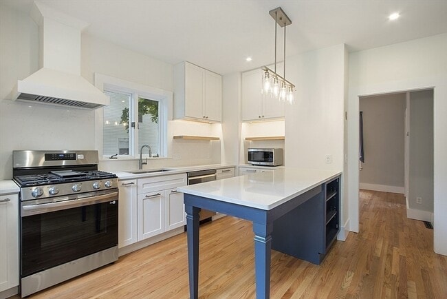 Building Photo - 21 Bedford Ct