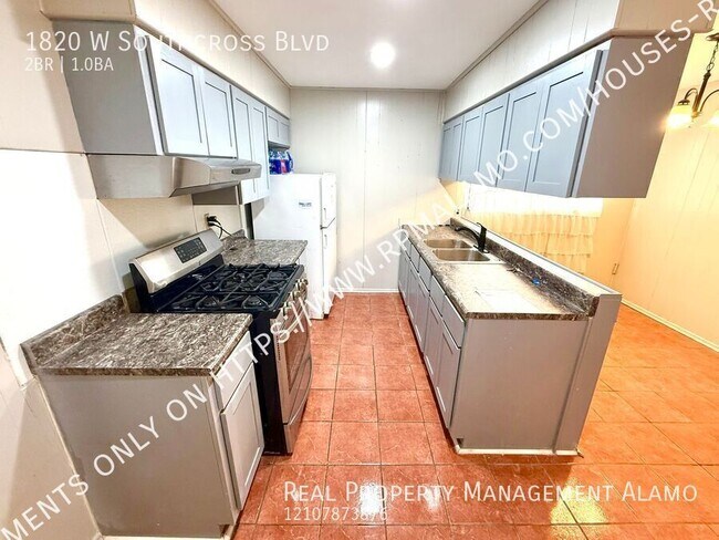 Building Photo - 1820 W Southcross Blvd