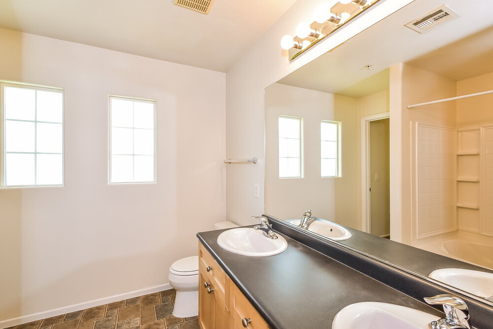 Building Photo - 7453 Showy Ct