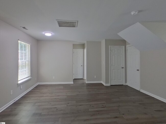Building Photo - 296 Waxberry Ct