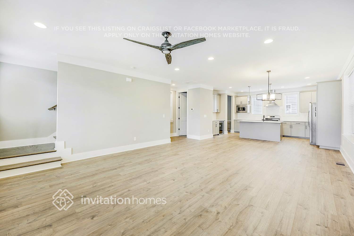 Building Photo - 647 Vernon Ave