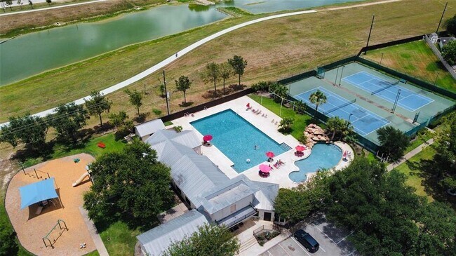 Building Photo - 20210 Black Canyon Dr