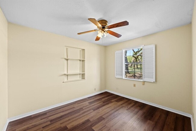 Building Photo - 7800 Hudson Loop