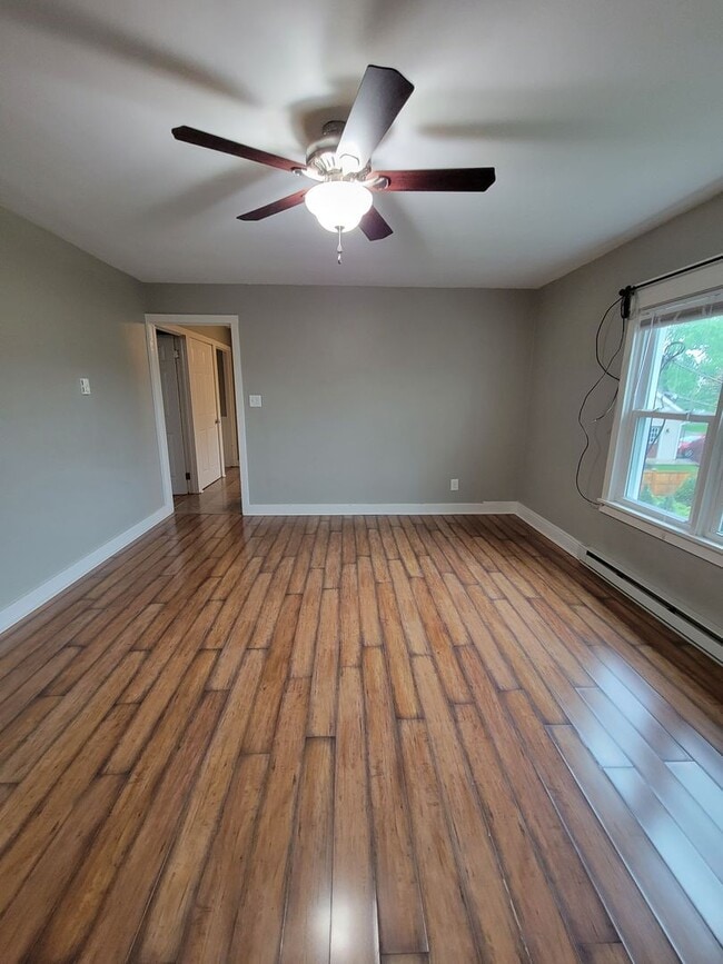 Building Photo - 5176-5178 Greenvillage Road