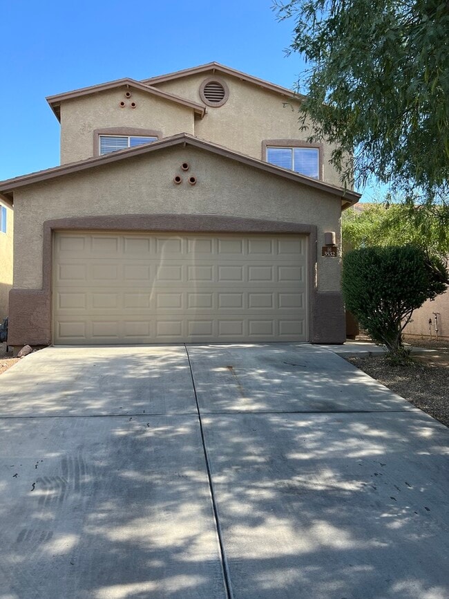 Building Photo - HOUSE FOR RENT