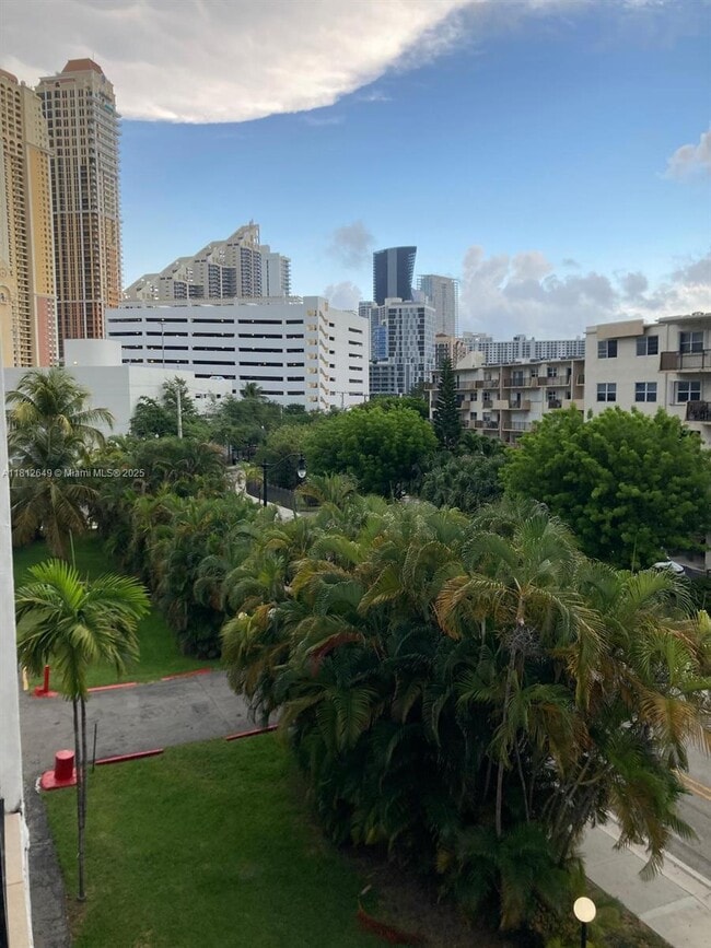 Primary Photo - 18100 Atlantic Blvd