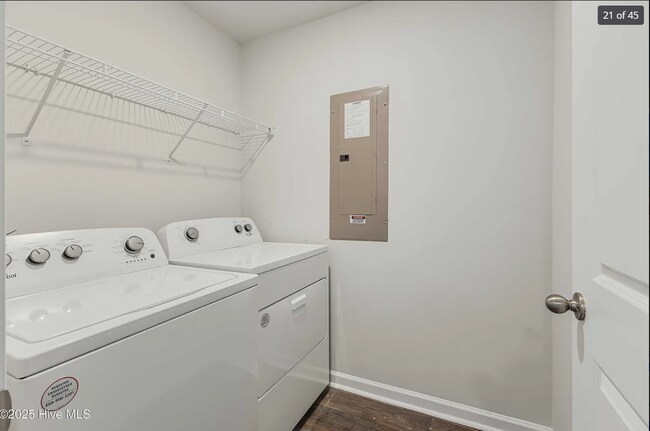 Building Photo - 4008 Cypress Frst Wy