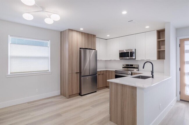 Building Photo - 5304 St Georges Green