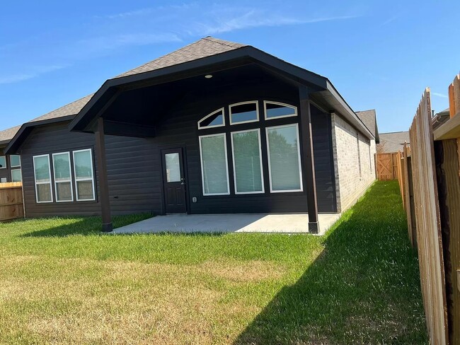 Building Photo - 21219 Bering Reach Dr