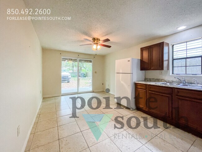 Building Photo - 5771 Coronada Blvd