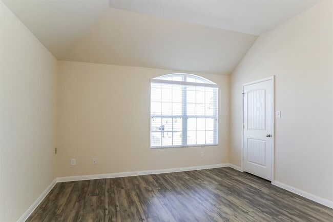 Building Photo - 9622 Franconia Dr