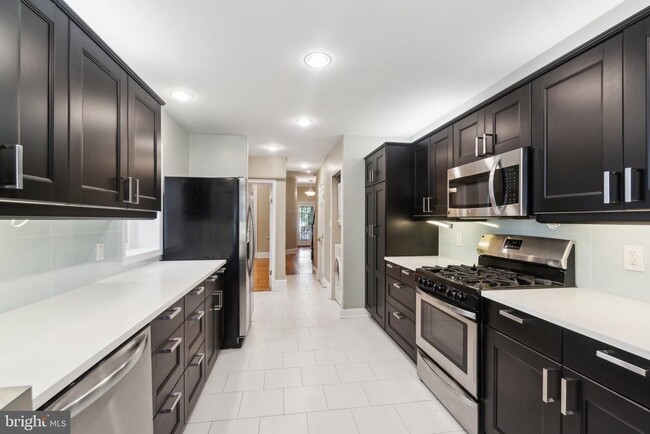 Primary Photo - 1424 S St NW