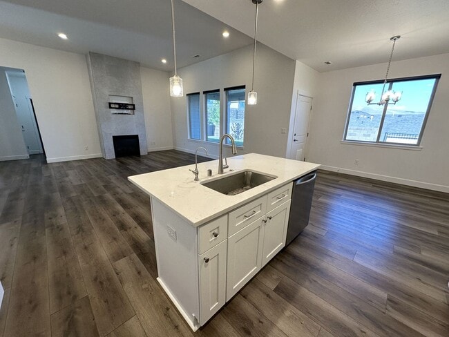 Building Photo - Updated 3-Bedroom Home with Major Upgrades for Lease – $2,800/mo
