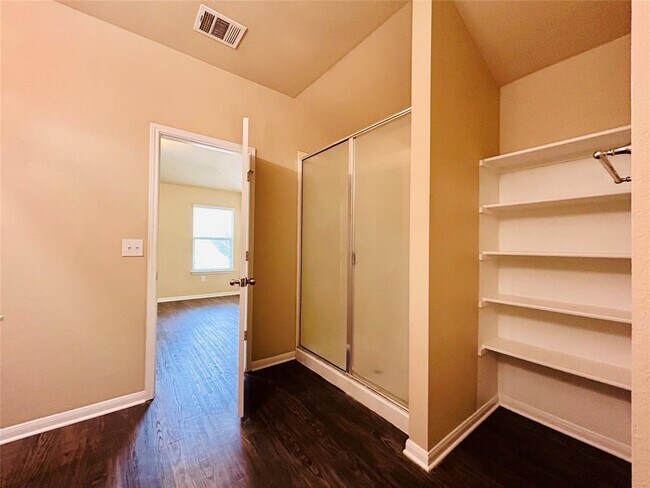 Building Photo - 15205 Wideleaf Cove