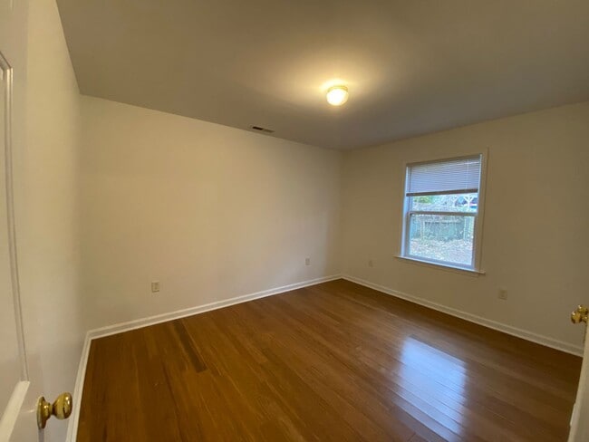 Building Photo - West Asheville - Recently Renovated 3-Bedroom home with large yard