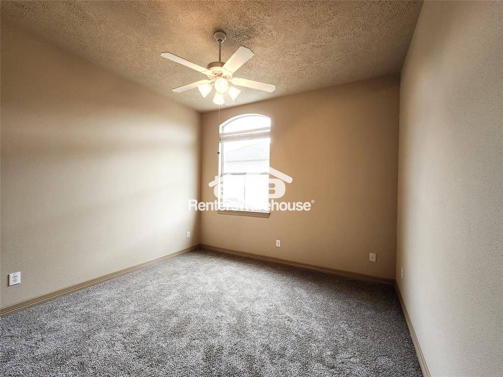 Building Photo - 910 McKinney Park Ln