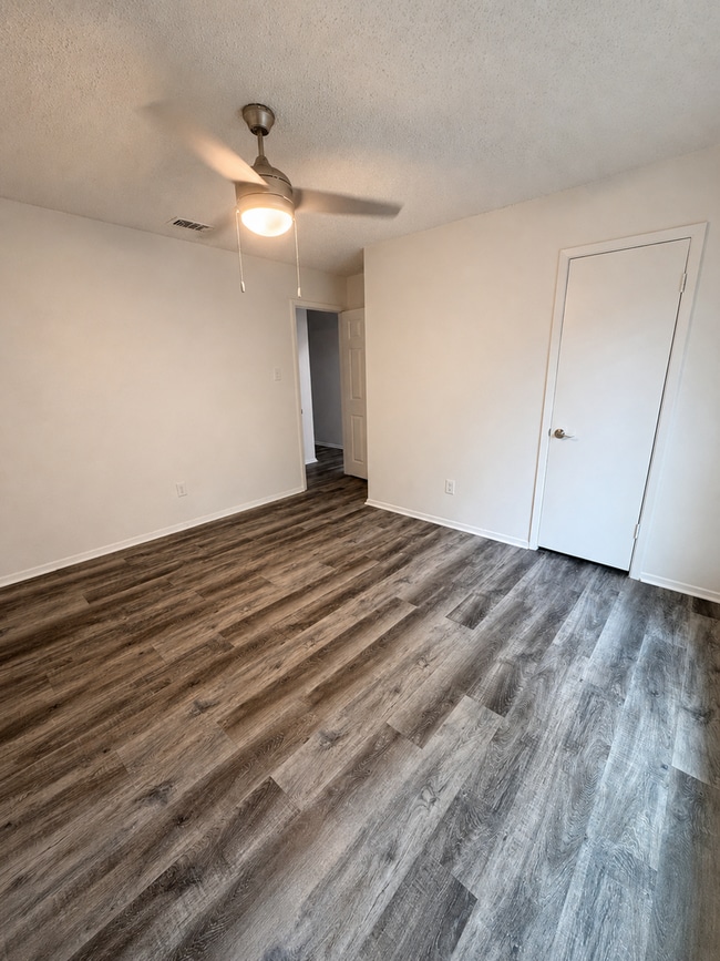 Building Photo - 5309 Holly Trail