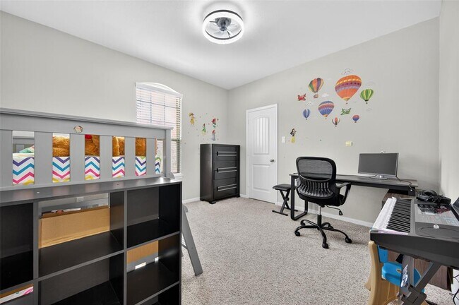 Building Photo - 4947 Thunder Creek Ln