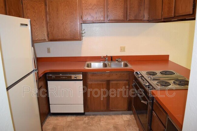 Building Photo - 2638 Forrest Park Drive