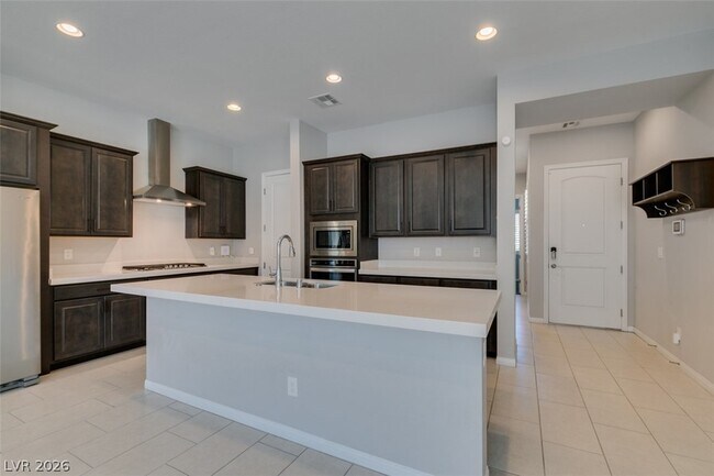 Building Photo - 10743 Skye Lily Ave