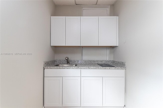 Building Photo - 5807 SW 41st St