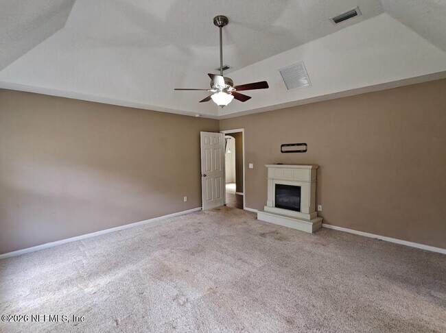 Building Photo - 4076 Everett Ave