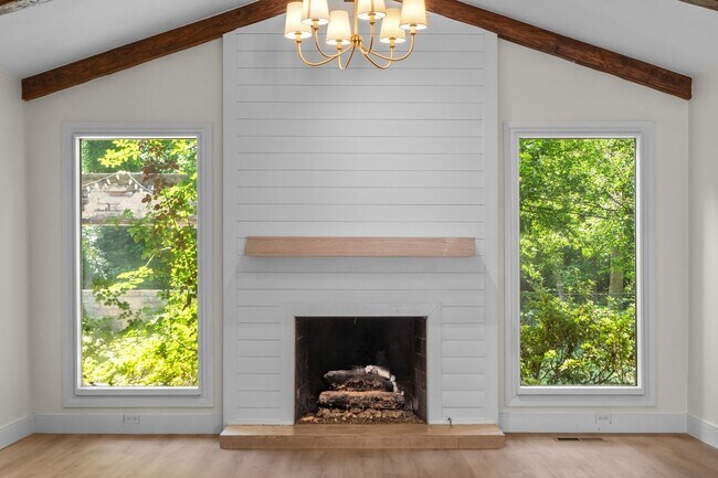 Building Photo - Totally renovated open concept with vaulted ceilings