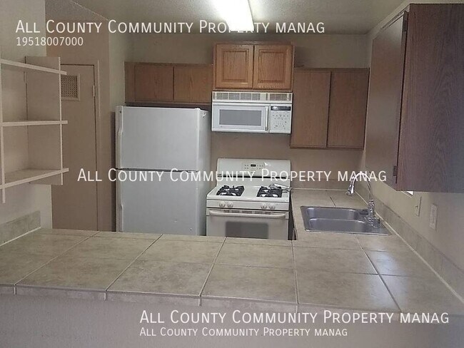 Building Photo - 73856 Sunnyvale Dr