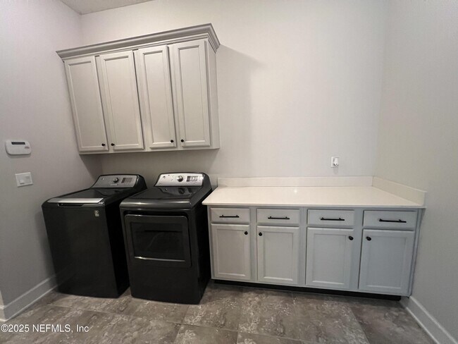 Building Photo - 202 Galleon Dr