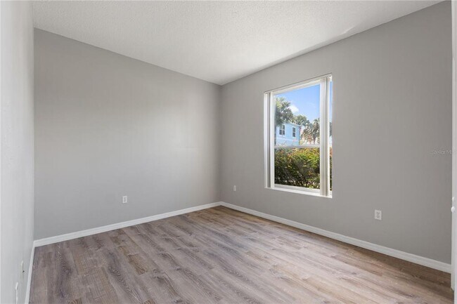 Building Photo - 3161 Sun Lake Ct