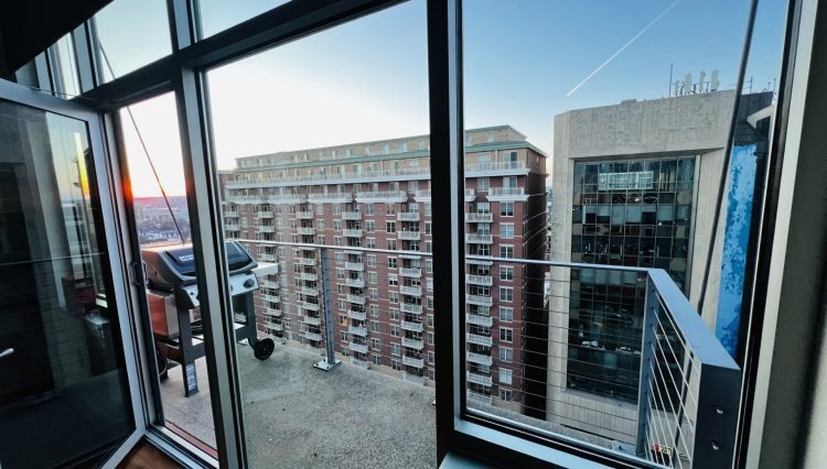 Building Photo - 309 W Washington Ave