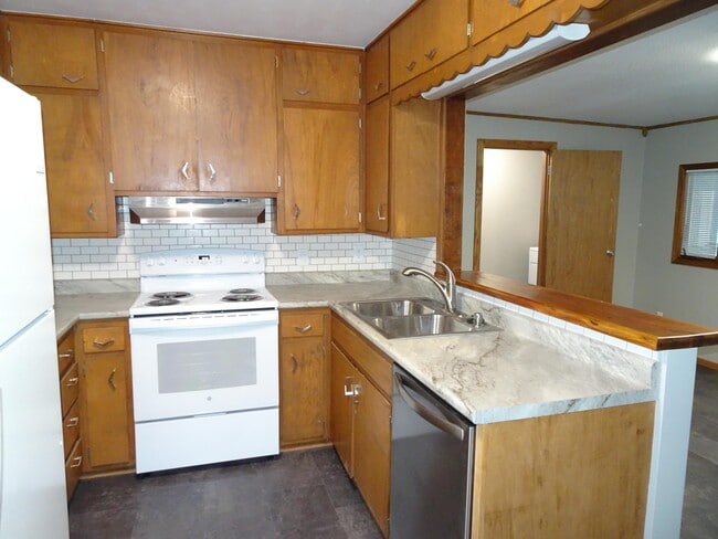 Building Photo - 6539 Kerman Dr