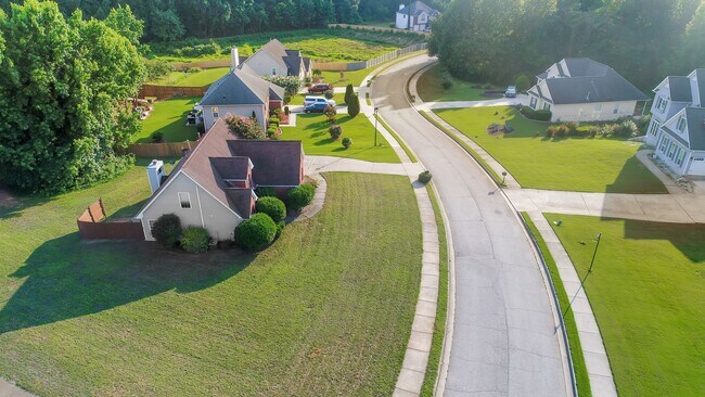 Building Photo - Spacious 4 Bedroom, 2.5 Bath Home on a Large Corner Lot in McDonough! ?