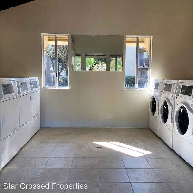 Building Photo - 2 br, 1 bath Apartment - 520 Alvarado Ave.