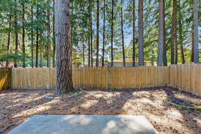 Building Photo - Updated 3 Bed Home for Rent in Lacey | Vau...