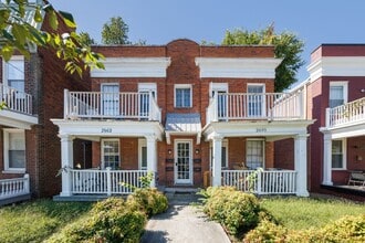 Building Photo - 2605 Parkwood Ave