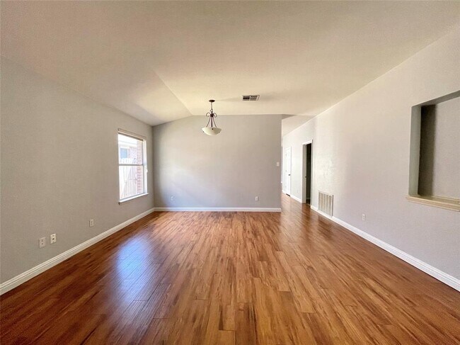 Building Photo - 3761 Top Rock Ln