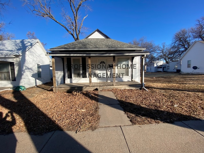 Primary Photo - Nice 2 Bedroom Home in Newton for rent!