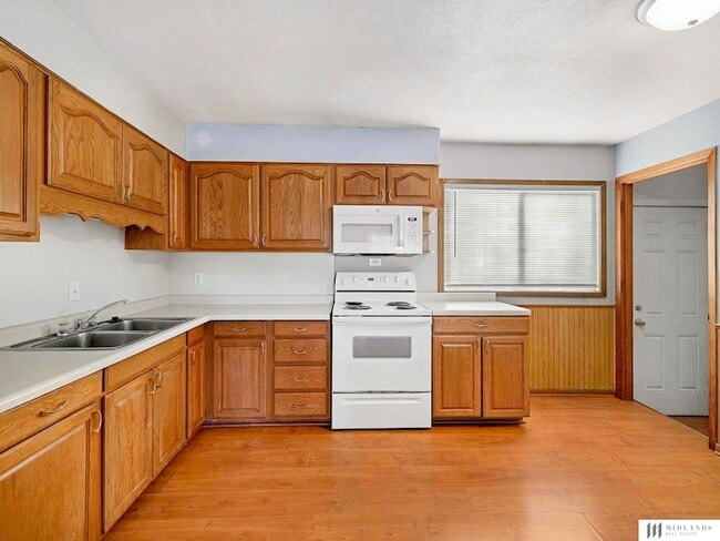 Building Photo - 8623 C St