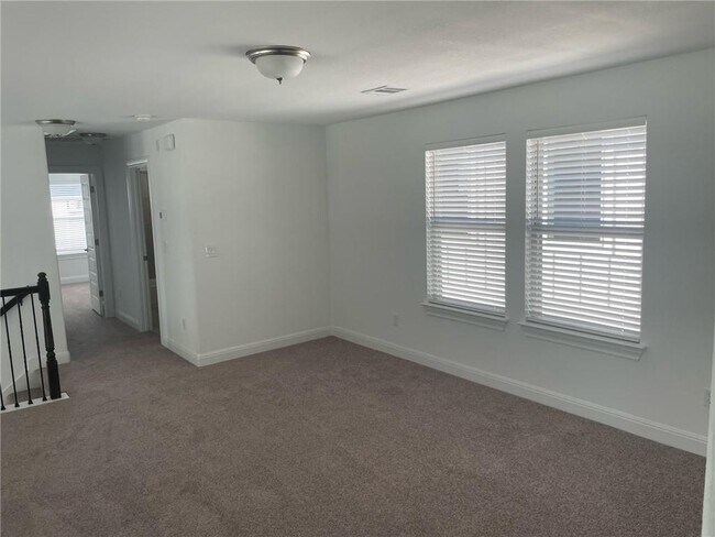 Building Photo - 300 Staunton Dr