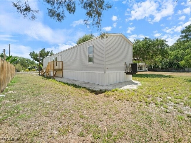 Building Photo - 1038 Canopy Ln SW